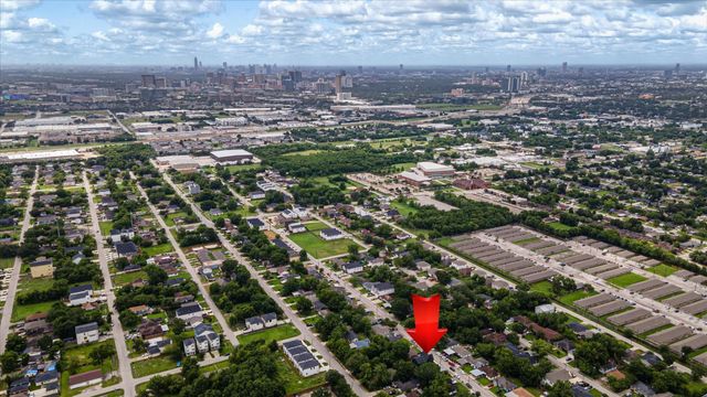 3806 Drefyus, Houston, TX 77021