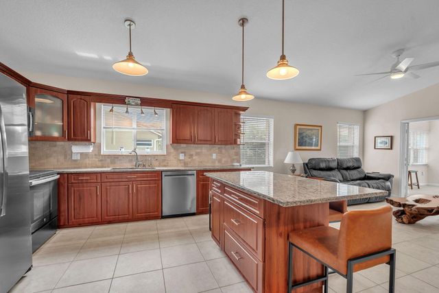8576 WINDY Circle, Boynton Beach, FL 33472