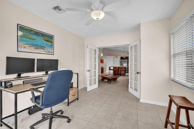 8576 WINDY Circle, Boynton Beach, FL 33472