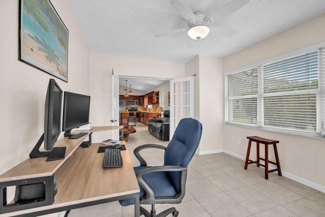 8576 WINDY Circle, Boynton Beach, FL 33472