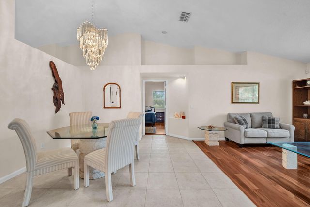 8576 WINDY Circle, Boynton Beach, FL 33472