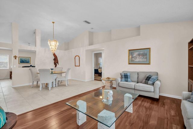 8576 WINDY Circle, Boynton Beach, FL 33472