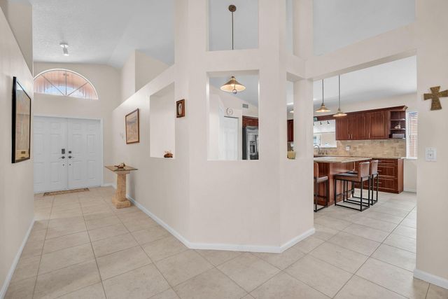 8576 WINDY Circle, Boynton Beach, FL 33472