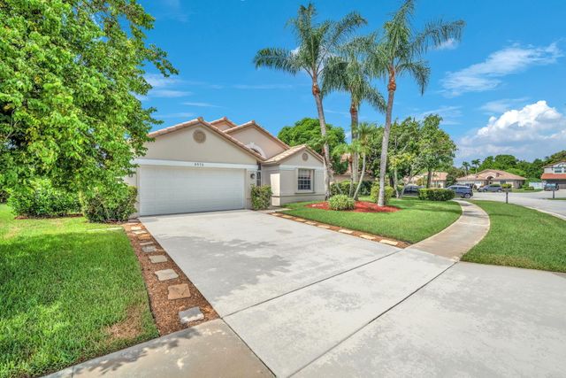 8576 WINDY Circle, Boynton Beach, FL 33472