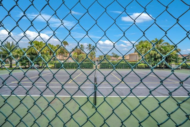 8576 WINDY Circle, Boynton Beach, FL 33472