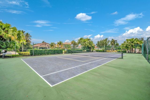 8576 WINDY Circle, Boynton Beach, FL 33472