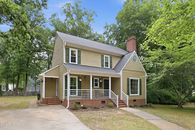 1004 Lantern Light Court, Apex, NC 27502