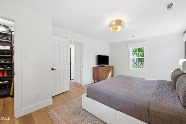 1004 Lantern Light Court, Apex, NC 27502