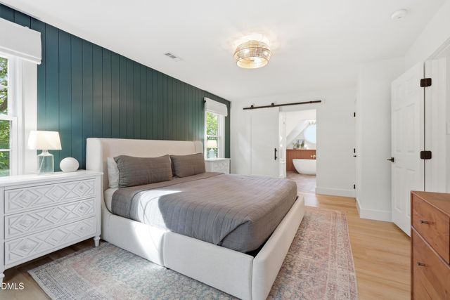 1004 Lantern Light Court, Apex, NC 27502