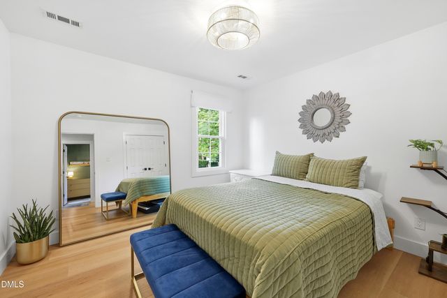 1004 Lantern Light Court, Apex, NC 27502