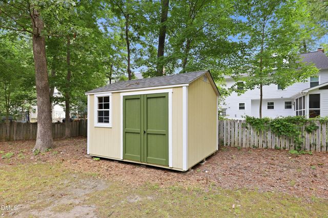 1004 Lantern Light Court, Apex, NC 27502