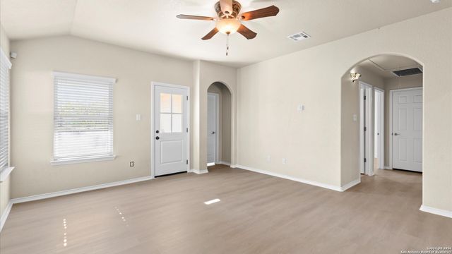 7411 HAZEL CV, San Antonio, TX 78242