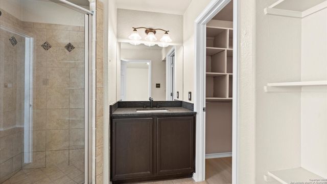 7411 HAZEL CV, San Antonio, TX 78242