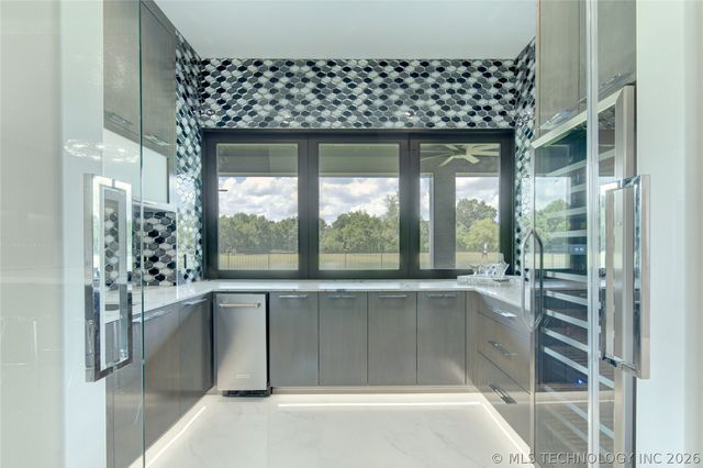 3576 W 77th Street S, Tulsa, OK 74132