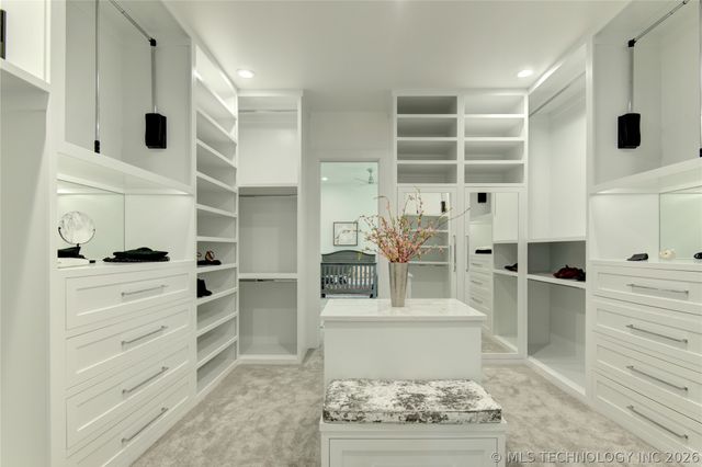 3576 W 77th Street S, Tulsa, OK 74132