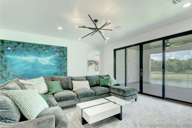 3576 W 77th Street S, Tulsa, OK 74132