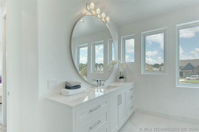 3576 W 77th Street S, Tulsa, OK 74132