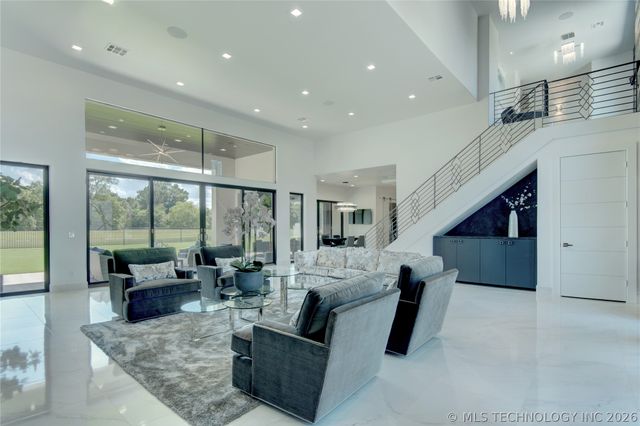 3576 W 77th Street S, Tulsa, OK 74132