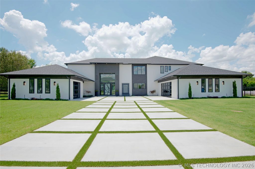 3576 W 77th Street S, Tulsa, OK 74132