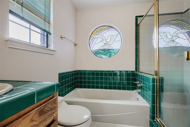 8251 Slippery Creek Court, Red Oak, TX 75154