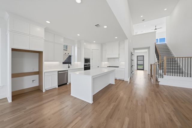 7444 Pondview Lane, Fort Worth, TX 76123