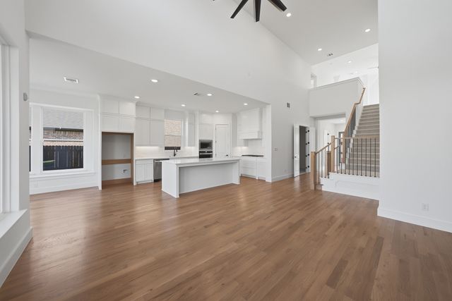 7444 Pondview Lane, Fort Worth, TX 76123