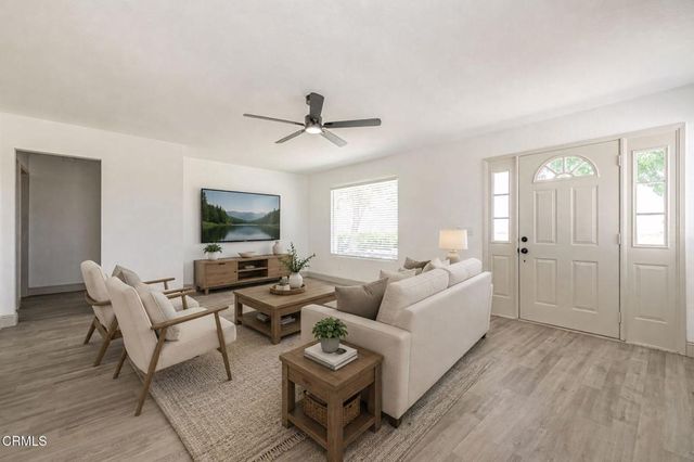 2866 W Avenue F, Lancaster, CA 93536