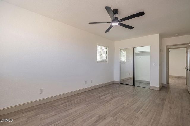 2866 W Avenue F, Lancaster, CA 93536