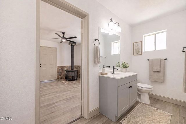 2866 W Avenue F, Lancaster, CA 93536