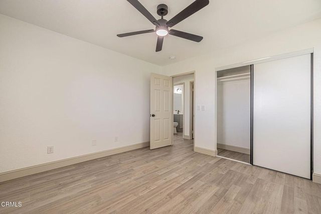 2866 W Avenue F, Lancaster, CA 93536