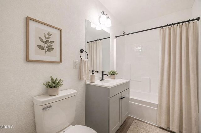 2866 W Avenue F, Lancaster, CA 93536