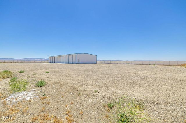 2866 W Avenue F, Lancaster, CA 93536