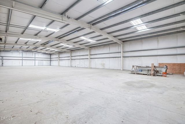 2866 W Avenue F, Lancaster, CA 93536