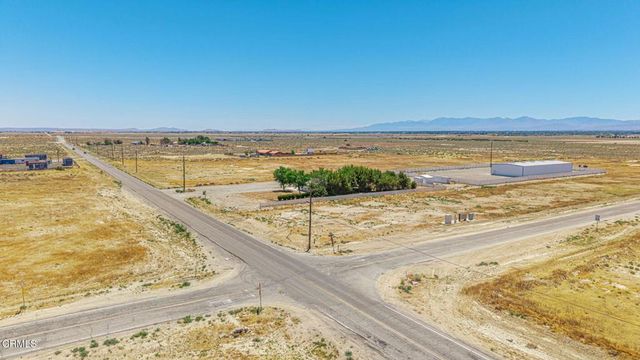 2866 W Avenue F, Lancaster, CA 93536