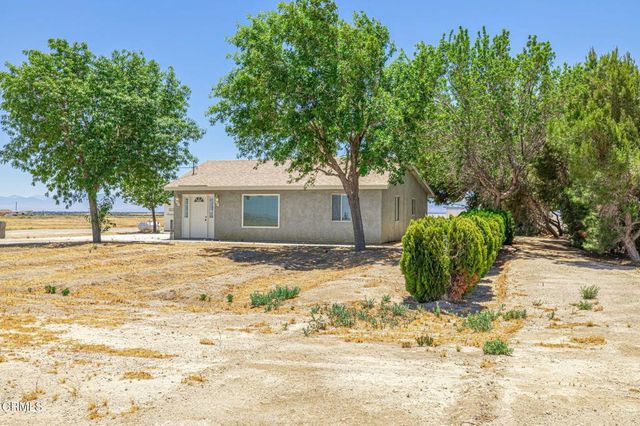 2866 W Avenue F, Lancaster, CA 93536