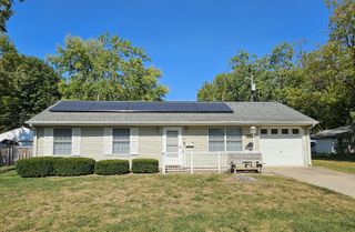 2422 E Green Street, Urbana, IL 61802