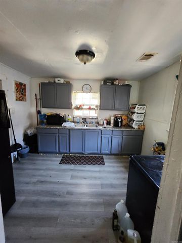 3214 W 16th, Little Rock, AR 72204