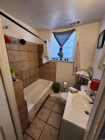 3214 W 16th, Little Rock, AR 72204