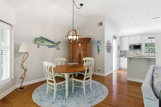 28 Forest Dr, Hilton Head Island, SC 29928