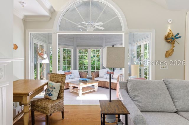 28 Forest Dr, Hilton Head Island, SC 29928