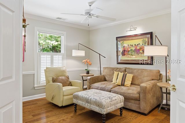 28 Forest Dr, Hilton Head Island, SC 29928