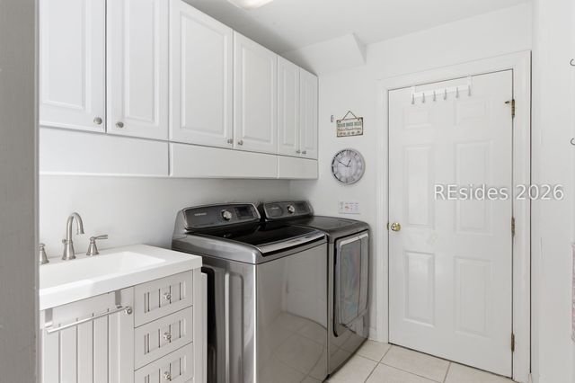 28 Forest Dr, Hilton Head Island, SC 29928