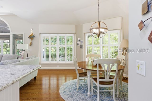 28 Forest Dr, Hilton Head Island, SC 29928