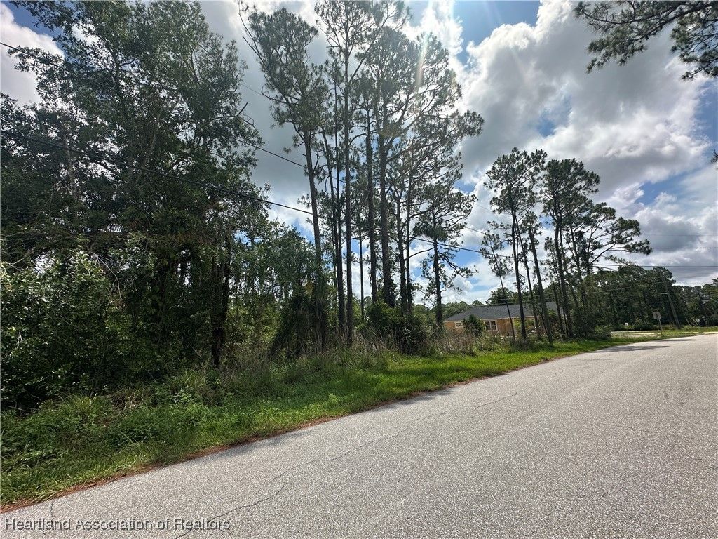 1710 Stream Avenue, Sebring, FL 33875