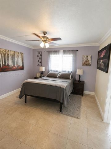 1230 W 54th St 218A, Hialeah, FL 33012