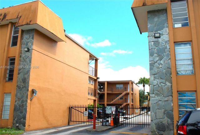 1230 W 54th St 218A, Hialeah, FL 33012