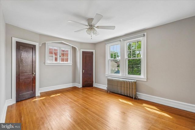 224 5TH AVE, Phoenixville, PA 19460