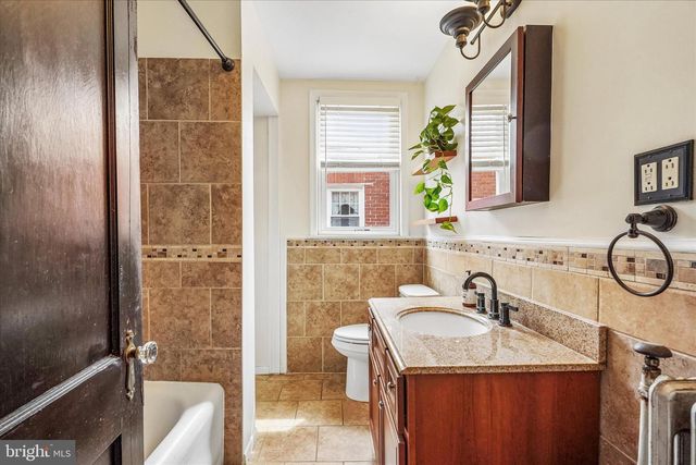 224 5TH AVE, Phoenixville, PA 19460
