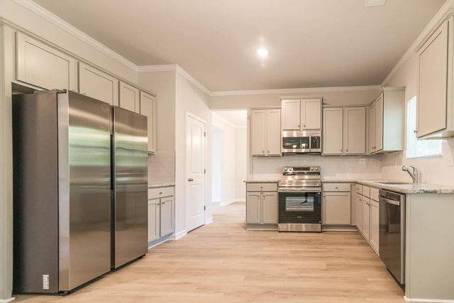 5032 Falcon Point, Douglasville, GA 30135