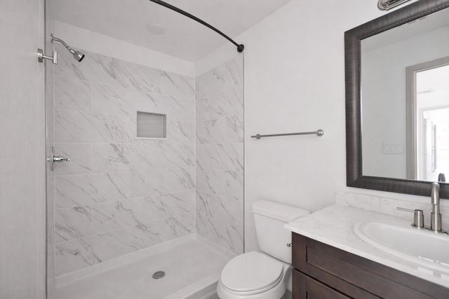 113 Bolden St A B, Houston, TX 77029